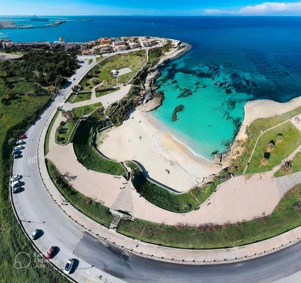 Suite Guesthouse A Pochi Passi Dal Mare Sassari Bagian luar foto