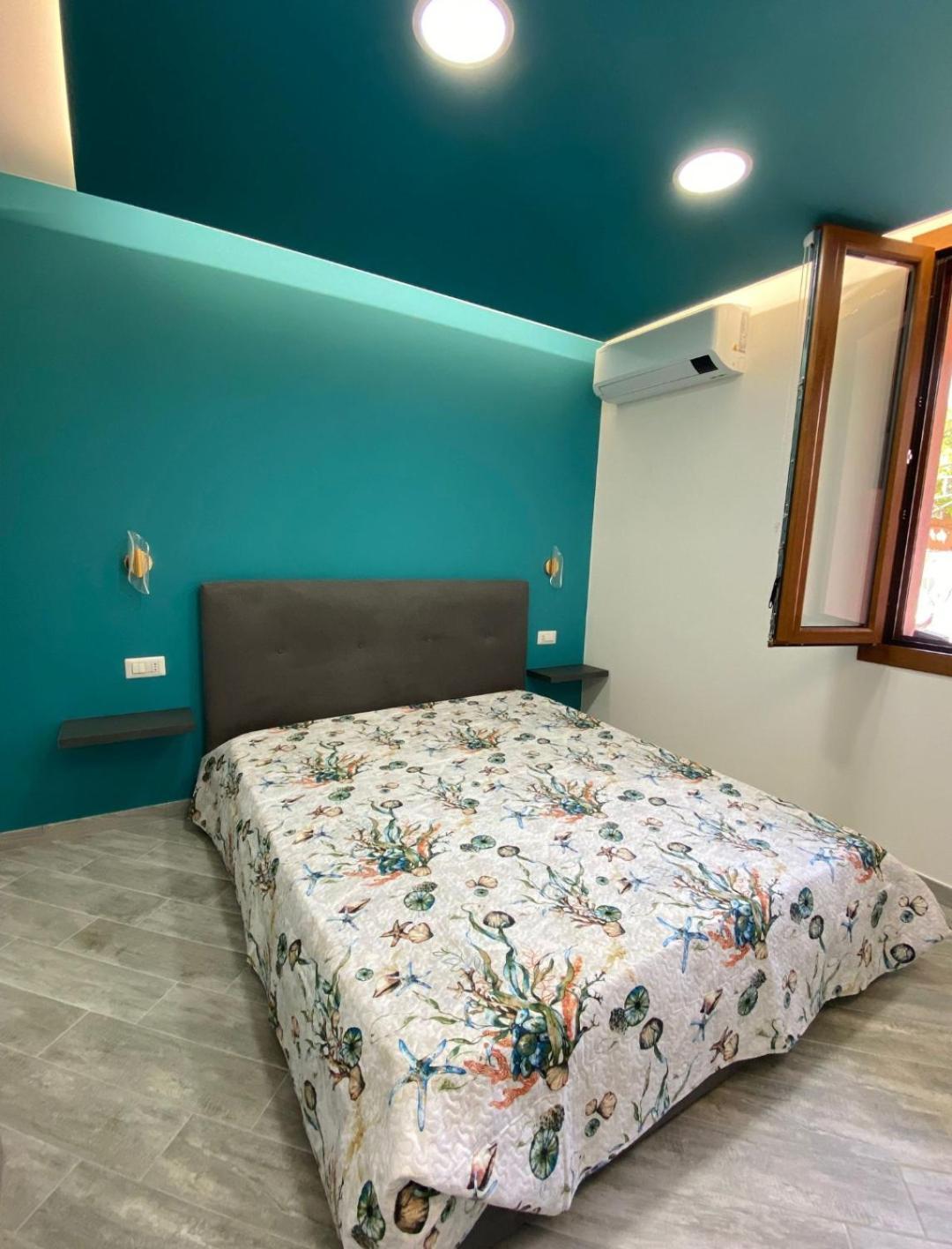 Suite Guesthouse A Pochi Passi Dal Mare Sassari Bagian luar foto
