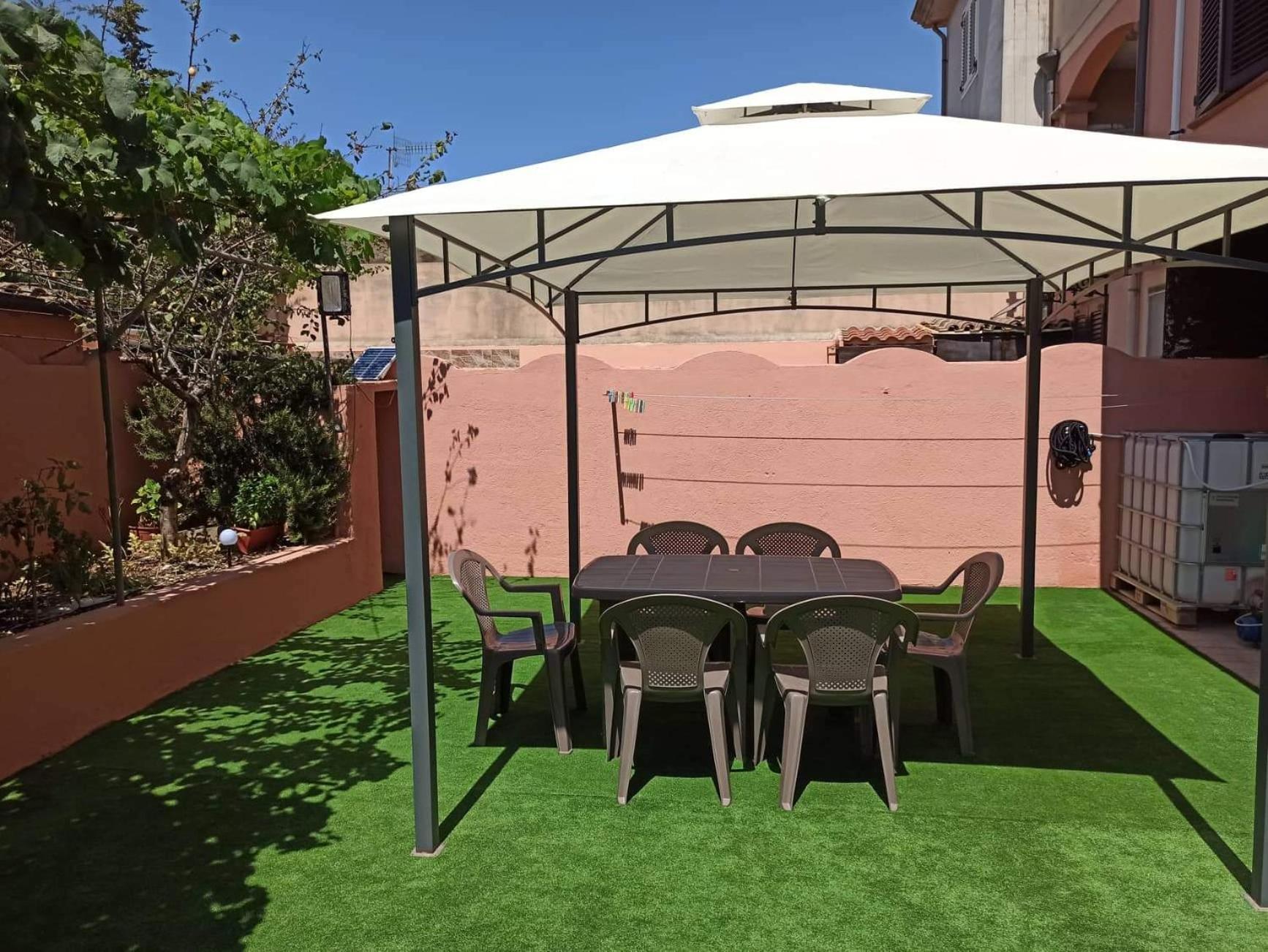 Suite Guesthouse A Pochi Passi Dal Mare Sassari Bagian luar foto