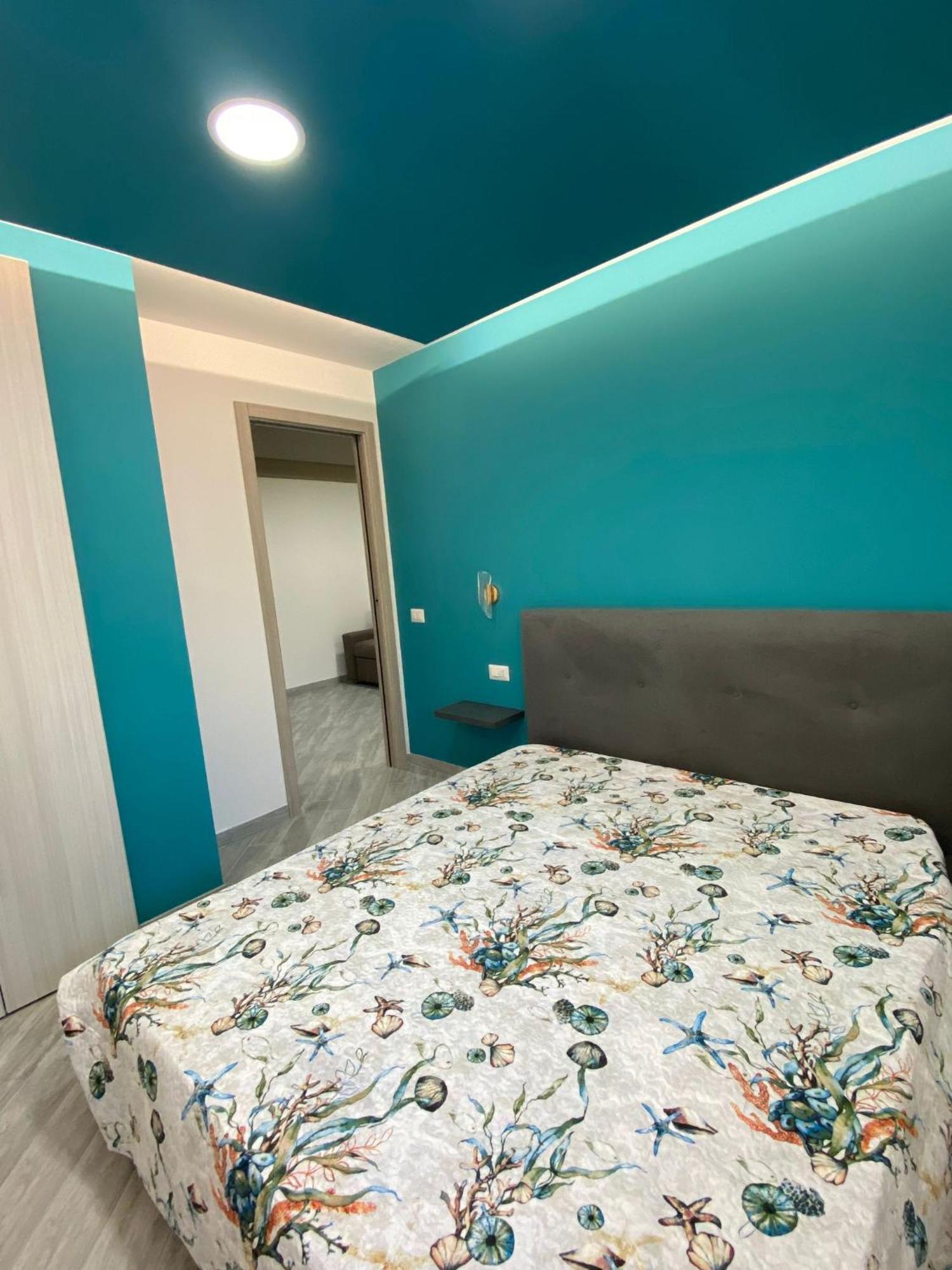 Suite Guesthouse A Pochi Passi Dal Mare Sassari Bagian luar foto