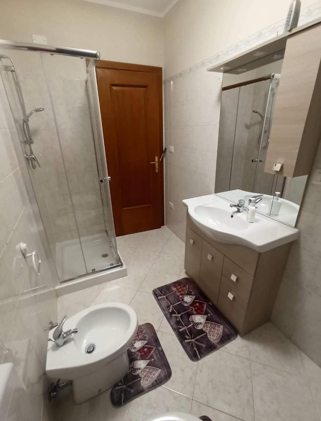 Suite Guesthouse A Pochi Passi Dal Mare Sassari Bagian luar foto